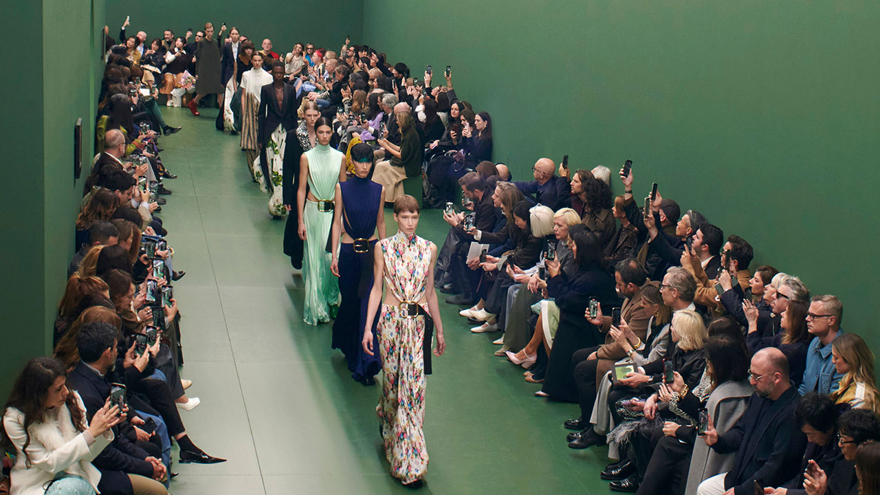 Loewe Fall/Winter 2024: Paradise Found