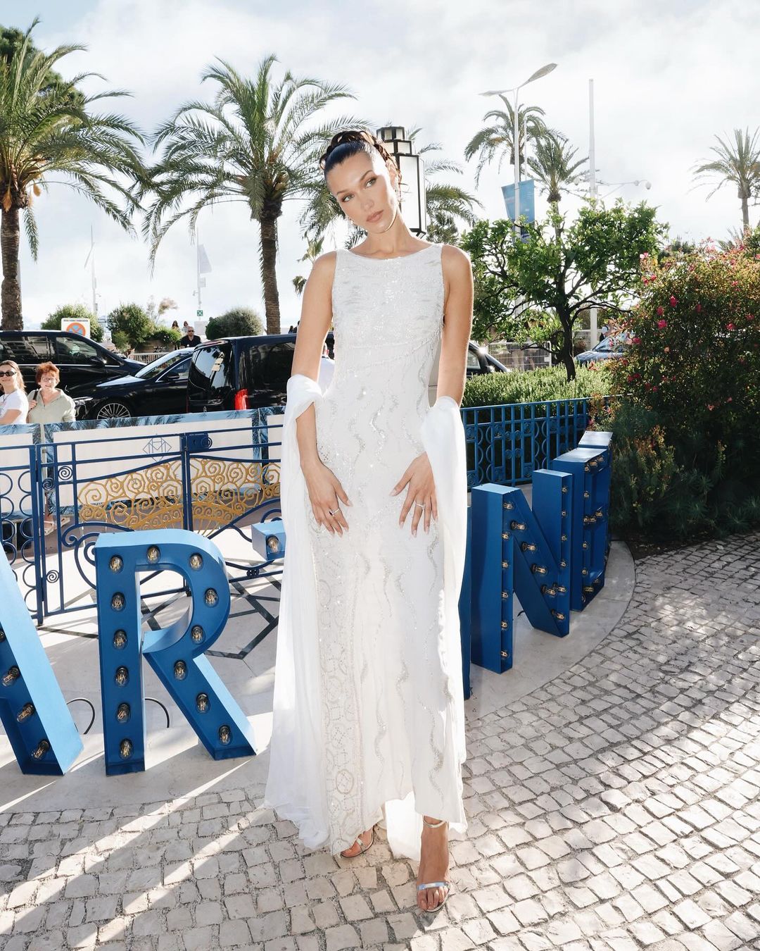 Bella Hadid Cannes 2024 Versace
