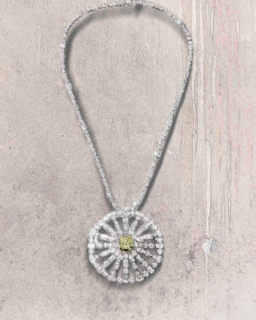 DAMIANI Aethernitas high jewellery necklace in white gold with a fancy yellow-green diamond and diamonds
