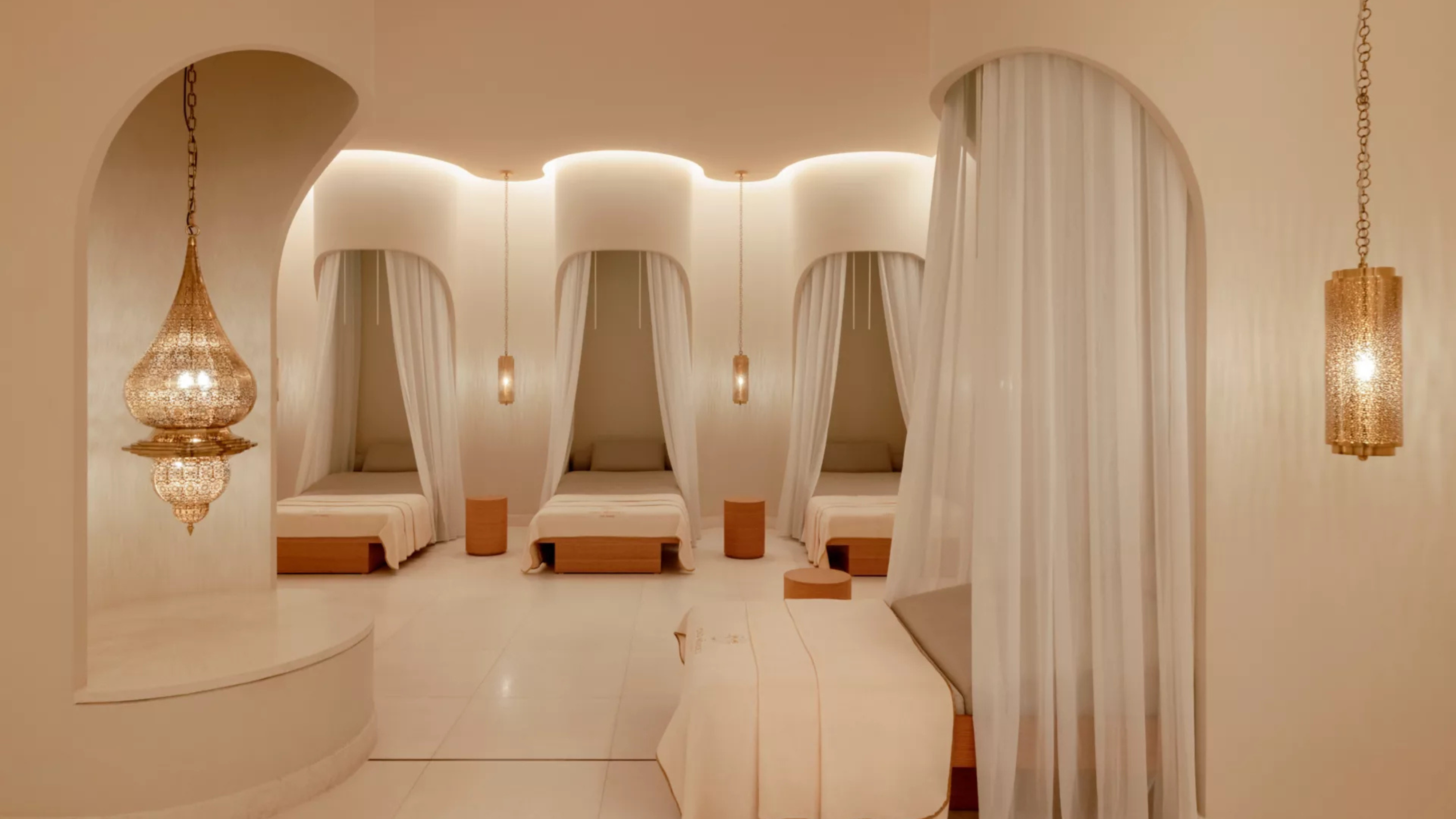 Cinq Mondes Spa, Raffles The Palm