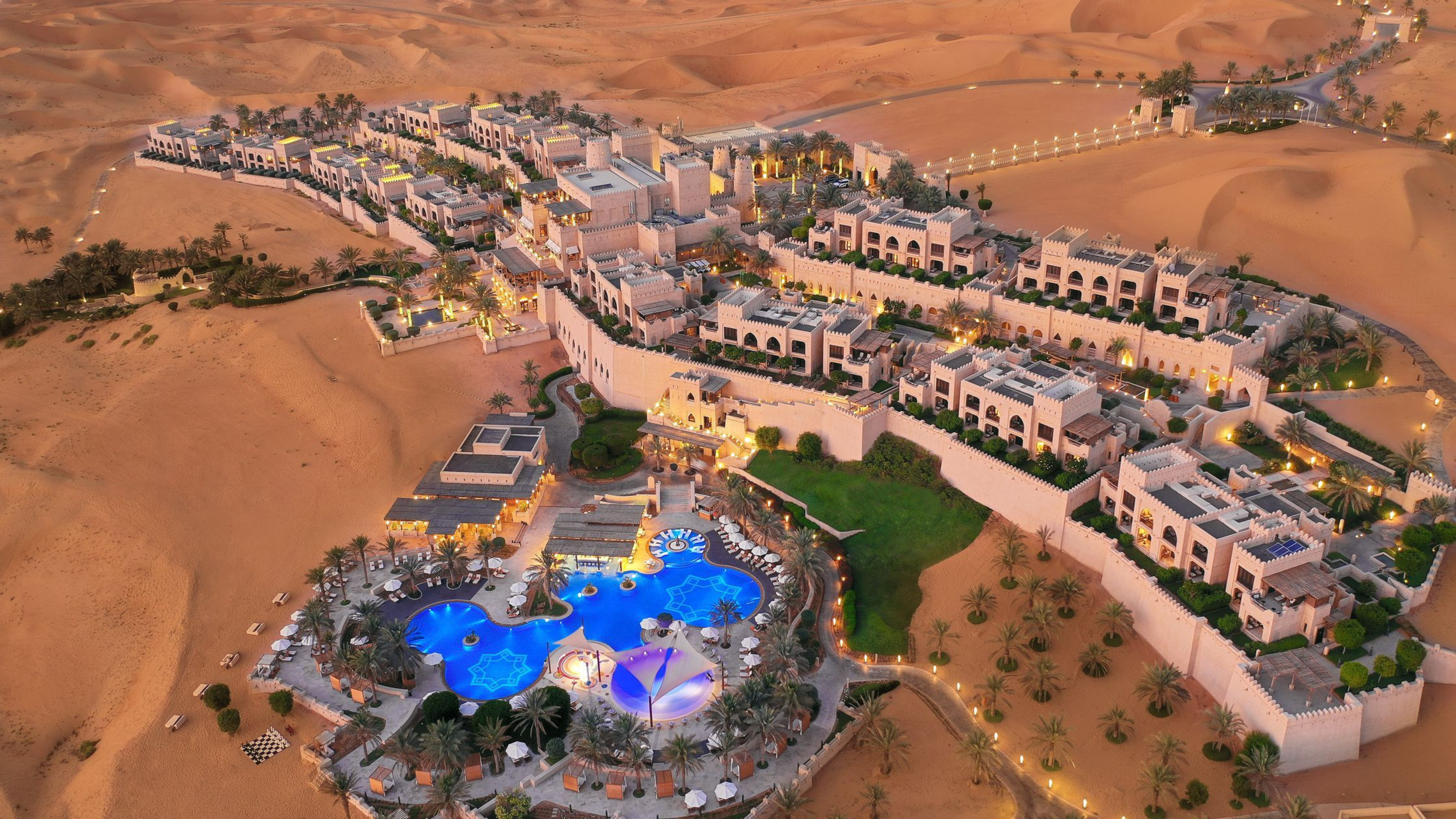 Qasr Al Sarab Desert Resort by Anantara, Abu Dhabi