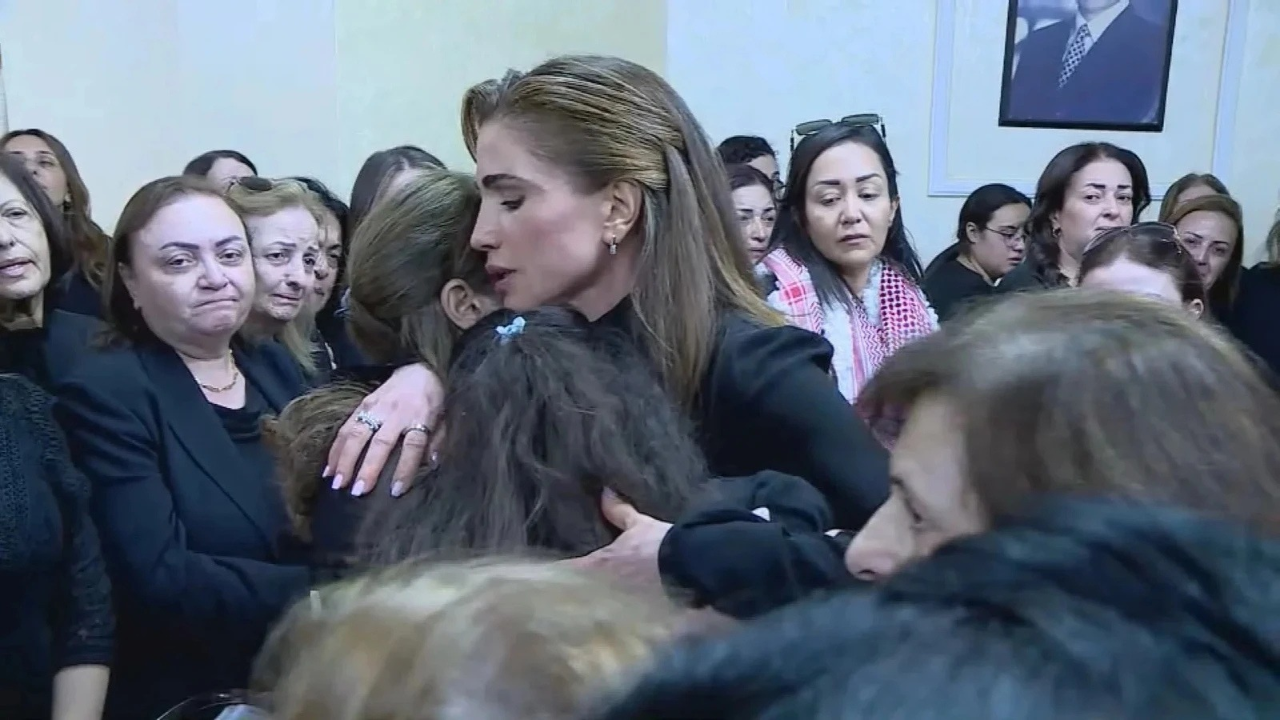 Queen Rania & Princess Rajwa's Emotional Tribute To Jordan Attack Victims