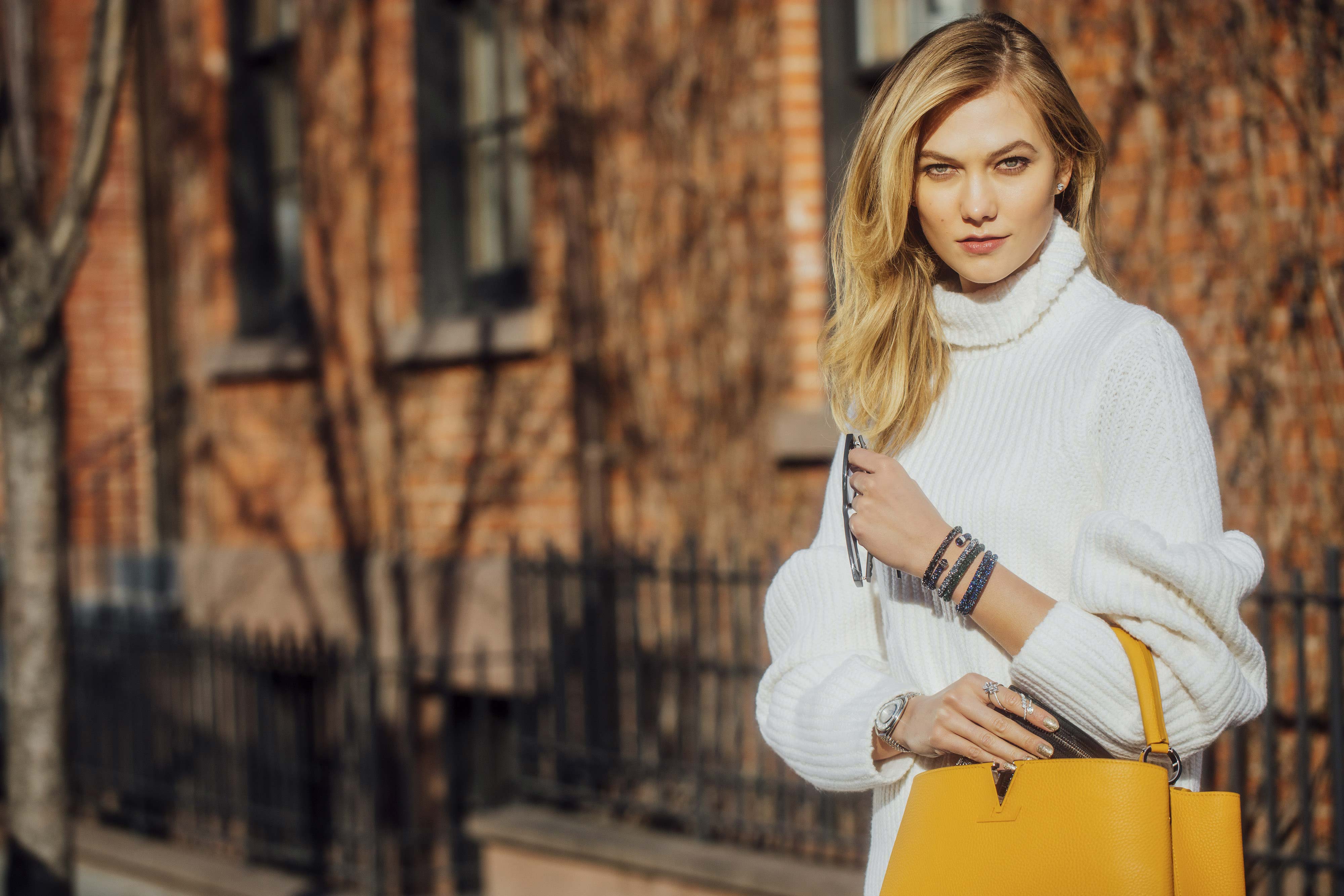 Karlie_by_Tommy_Ton-(2)