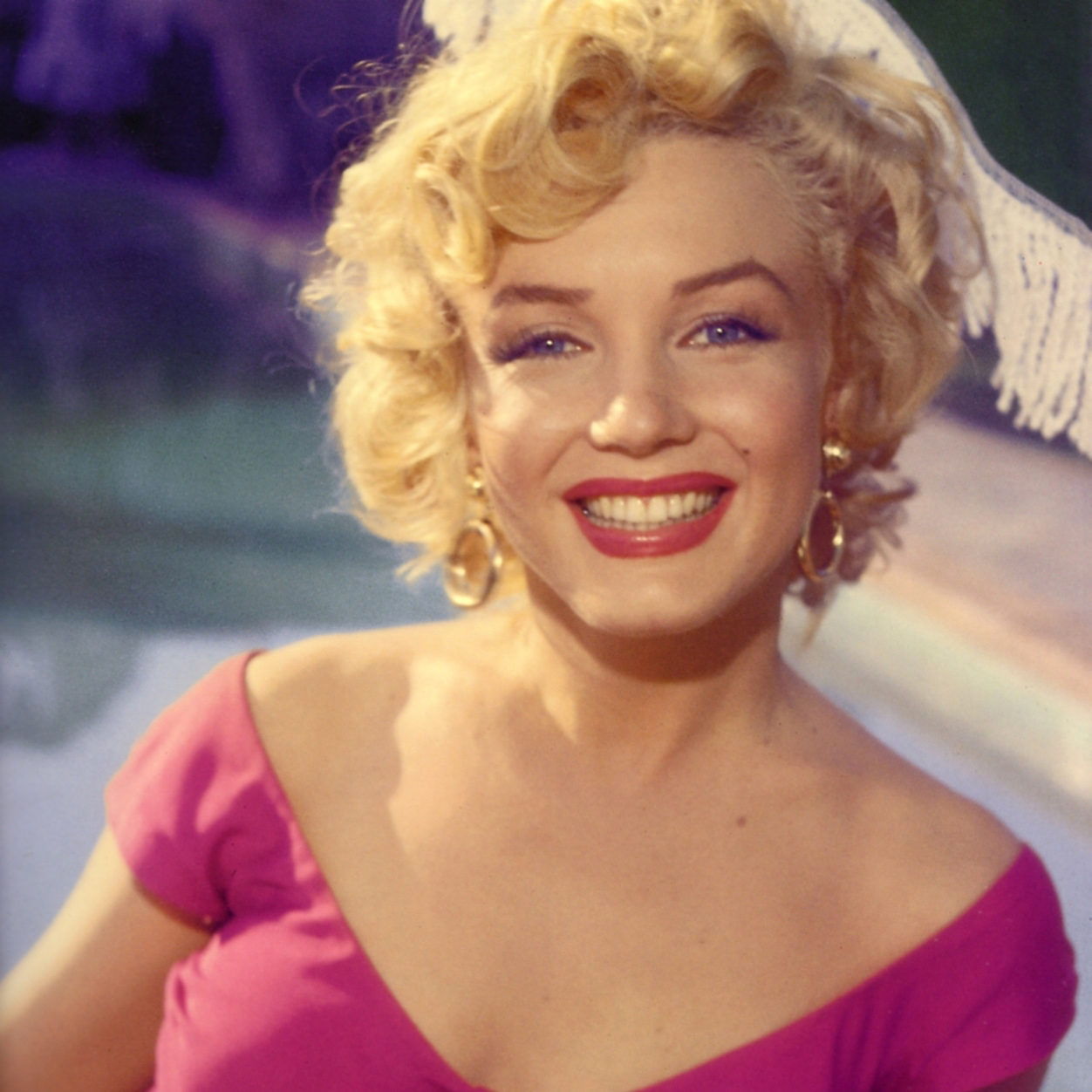 MARILYNM