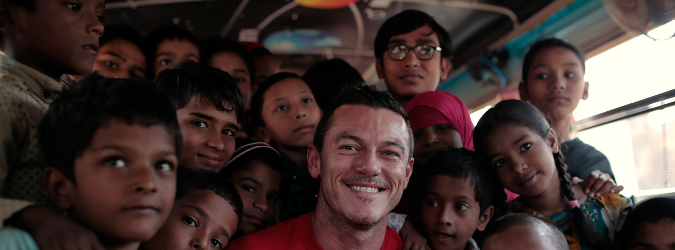 Luke Evans y Chopard se suman a Save the Children