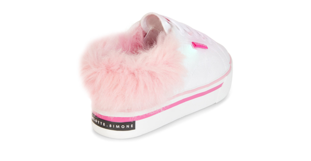 CHARLOTTE-SIMONE-SUPERGA-DESTACADA