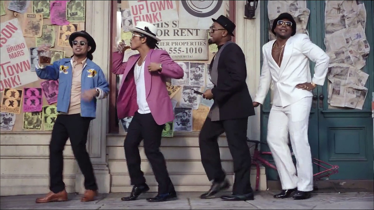 BRUNO MARS UPTOWN FUNK VIDEO 1