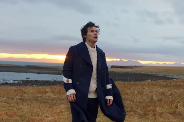 HARRY STYLES GUCCI BURBERRY