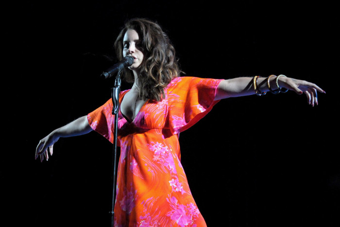 8 piezas clave para conseguir el look de Lana del Rey 8 piezas clave para conseguir el look de Lana del Rey