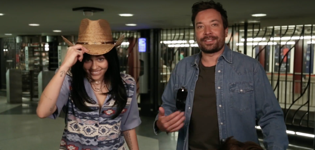 MILEY CYRUS JIMMY FALLON 2