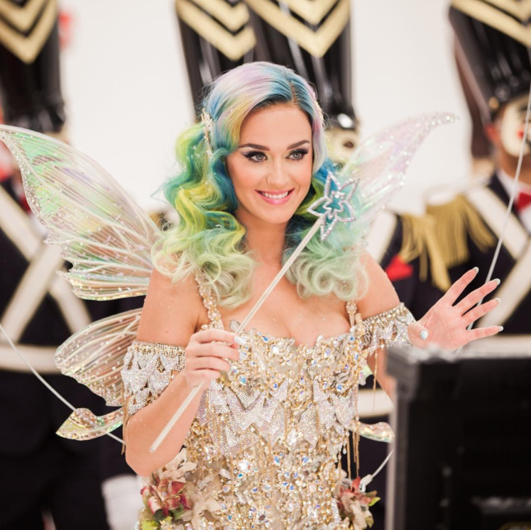 KATY PERRY SHERBET HAIR
