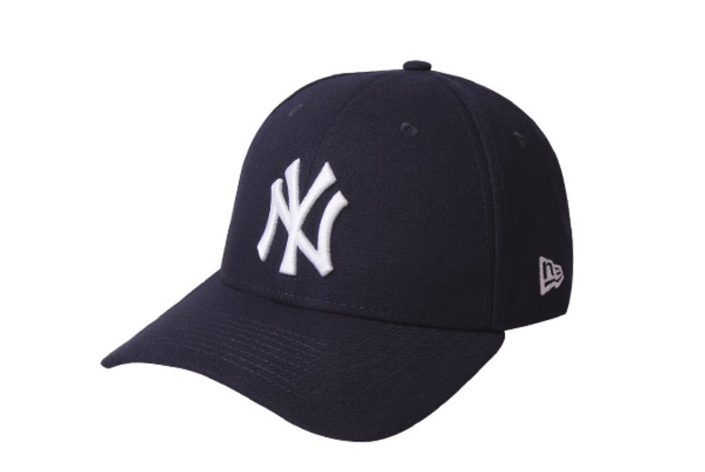 KENDALL JENNER BASEBALL CAP LOOKS NEW ERA GORRA