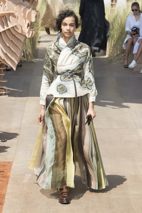 9df2ec68c9d4f15e89266fbcf14b4043-595a70849a0aa