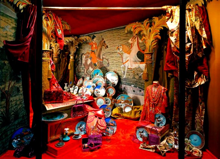 HERMÉS-LEILA-MENCHARI-EXPO-2