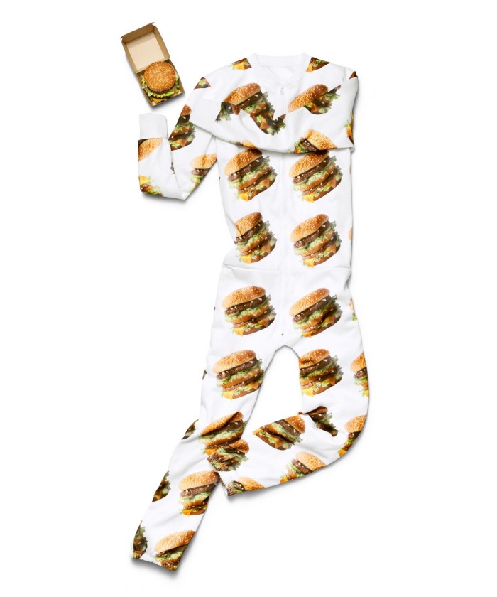 Mc Donald’s lanza colección de ropa para Uber Eats