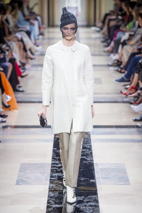 SOMBREROS HAUTE COUTURE FW17 ARMANI PRIVÉ