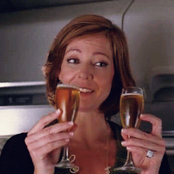 CHAMPAGNE-PROSECCO-GRAZIA-UK-GIF
