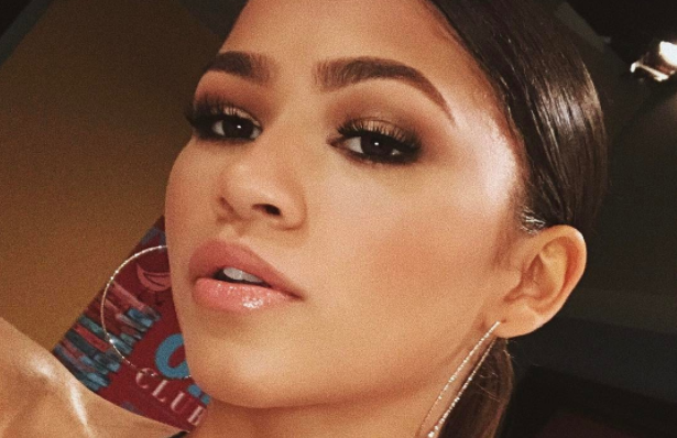 KELLEY-BAKER-CEJAS-DESTACADA