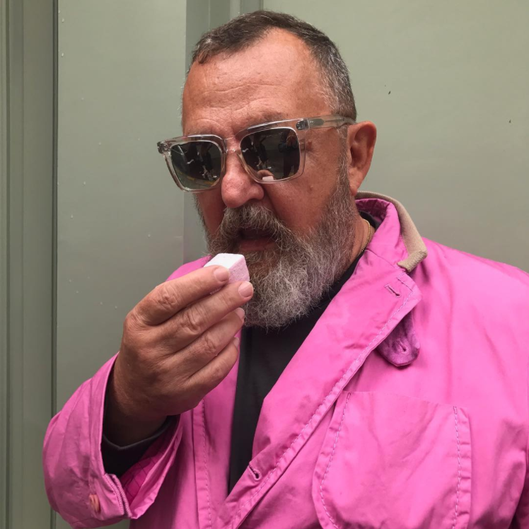 Michel Gaubert: el dj que le da beat a la moda Michel Gaubert: el dj que le da beat a la moda