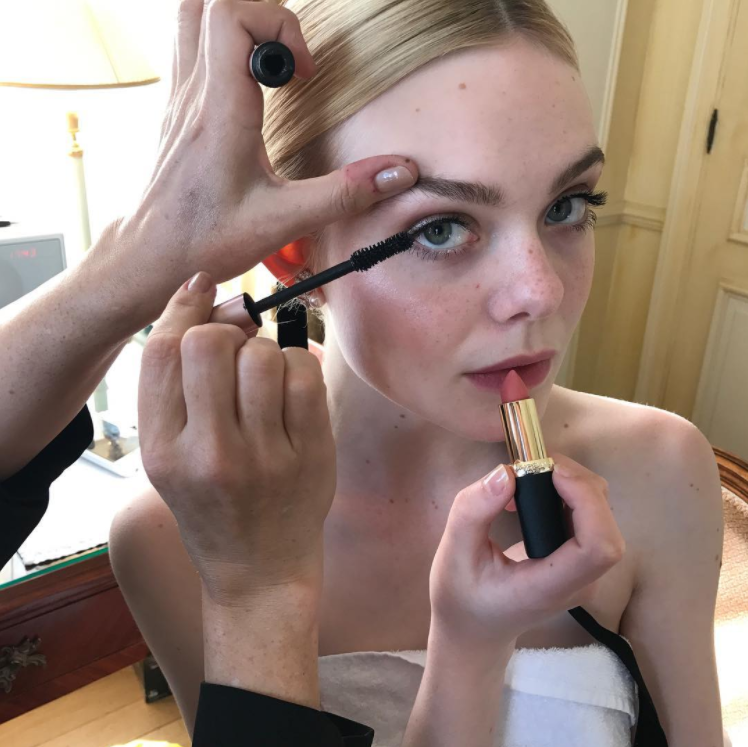 Selena Gomez y Elle Fanning filmarán con Woody Allen Selena Gomez y Elle Fanning filmarán con Woody Allen