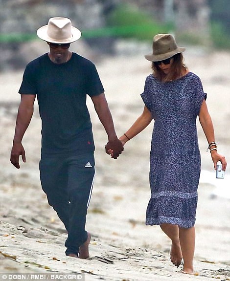 KATIE-HOLMES-JAMIE-FOXX-TMZ-2