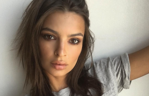EMILY-RATAJKOWSKI-HUNG-2