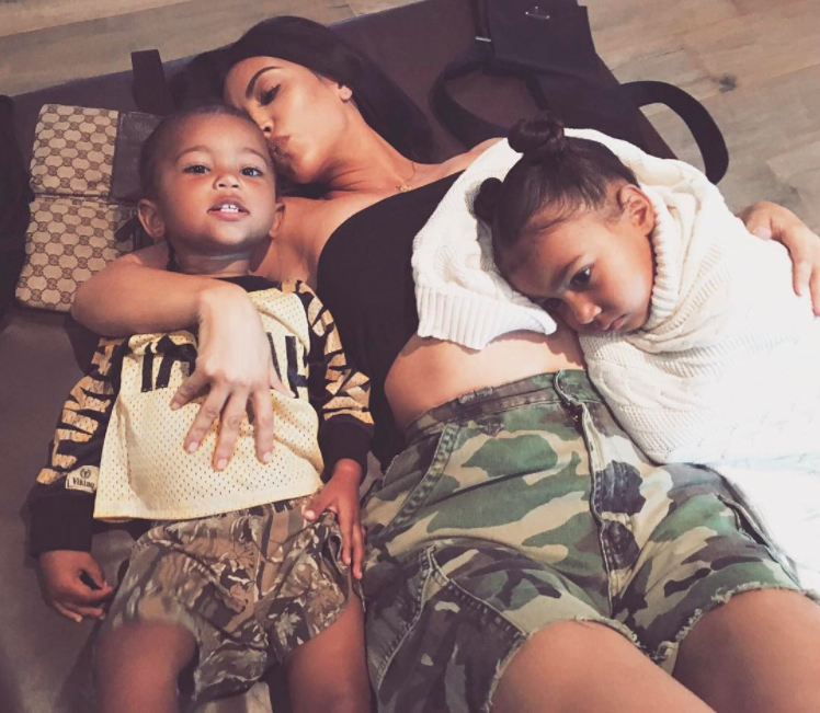 Los bebés de Kylie y Khloé Kardashian: una mina de oro