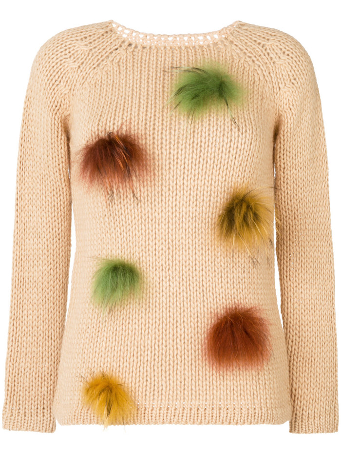 Pom poms y puff: 6 piezas que necesitas esta temporada