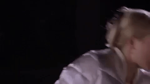 TAYLOR-SWIFT-MEAN-GIRLS-PEACHES-GIF2