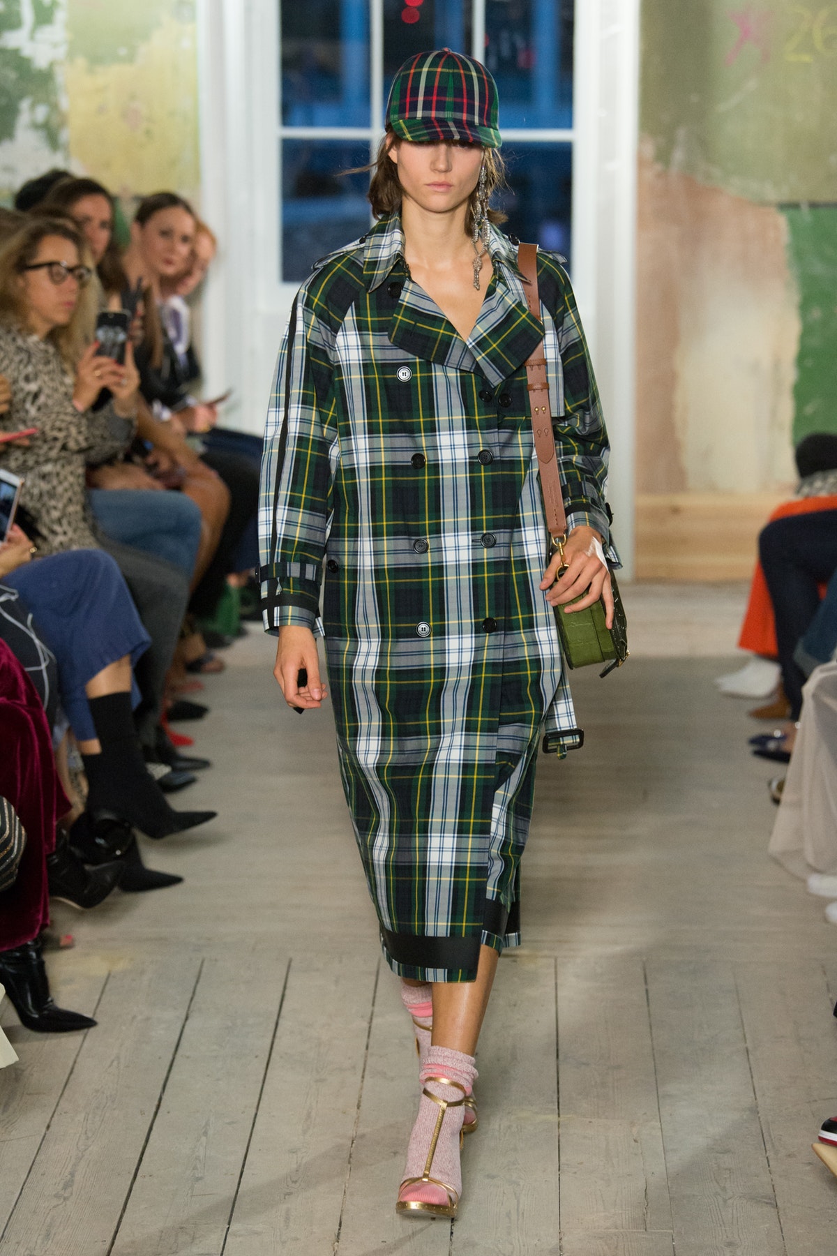 Burberry FW17: el regreso de su icónico tartán