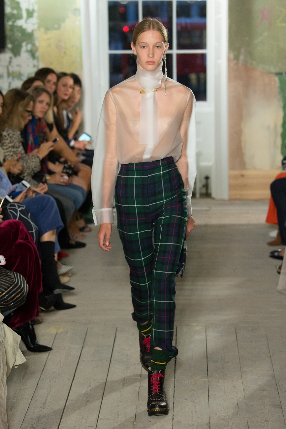 Burberry FW17: el regreso de su icónico tartán