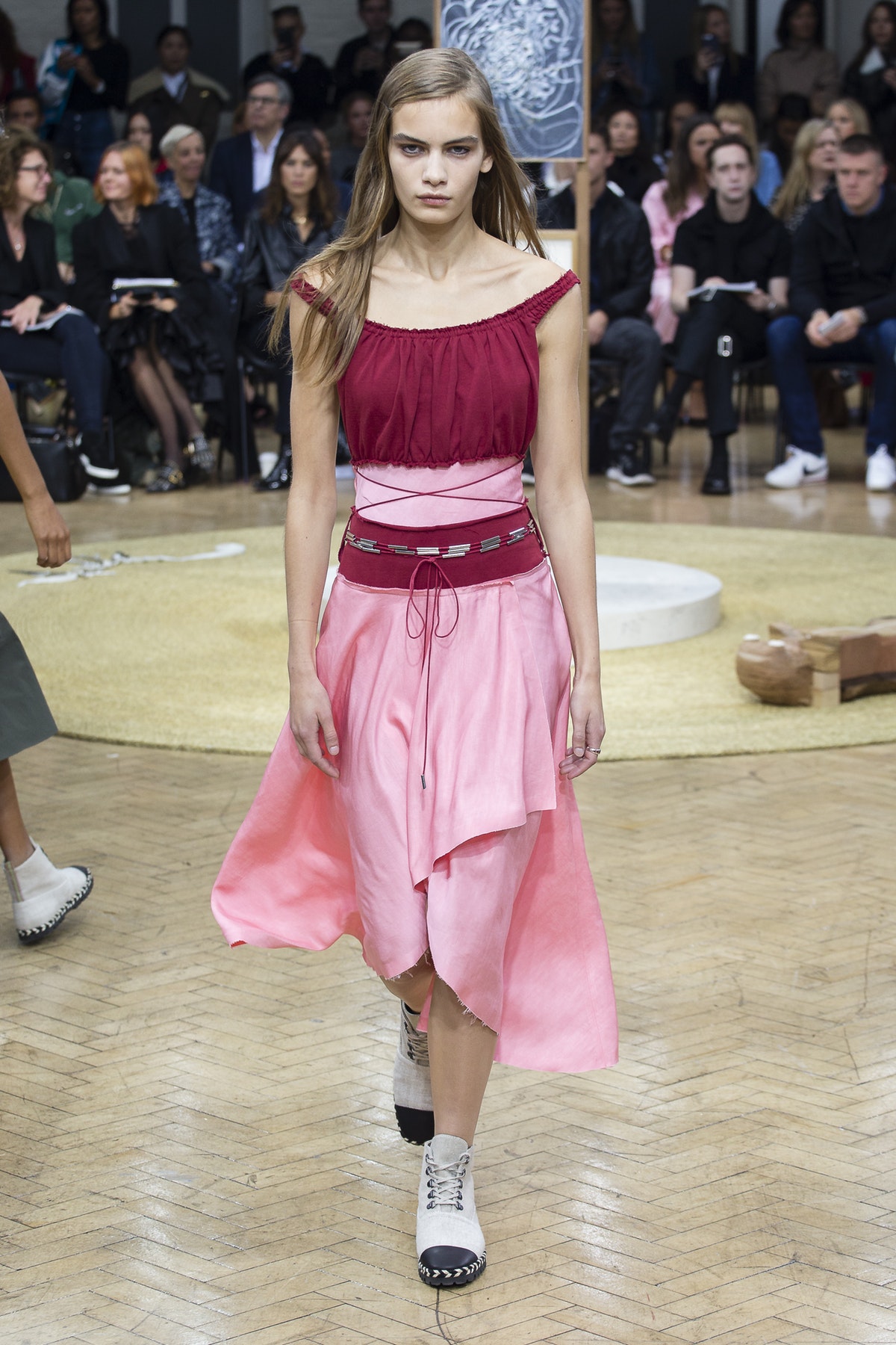 j_w_anderson_look_9_ready_to_wear_spring_2018