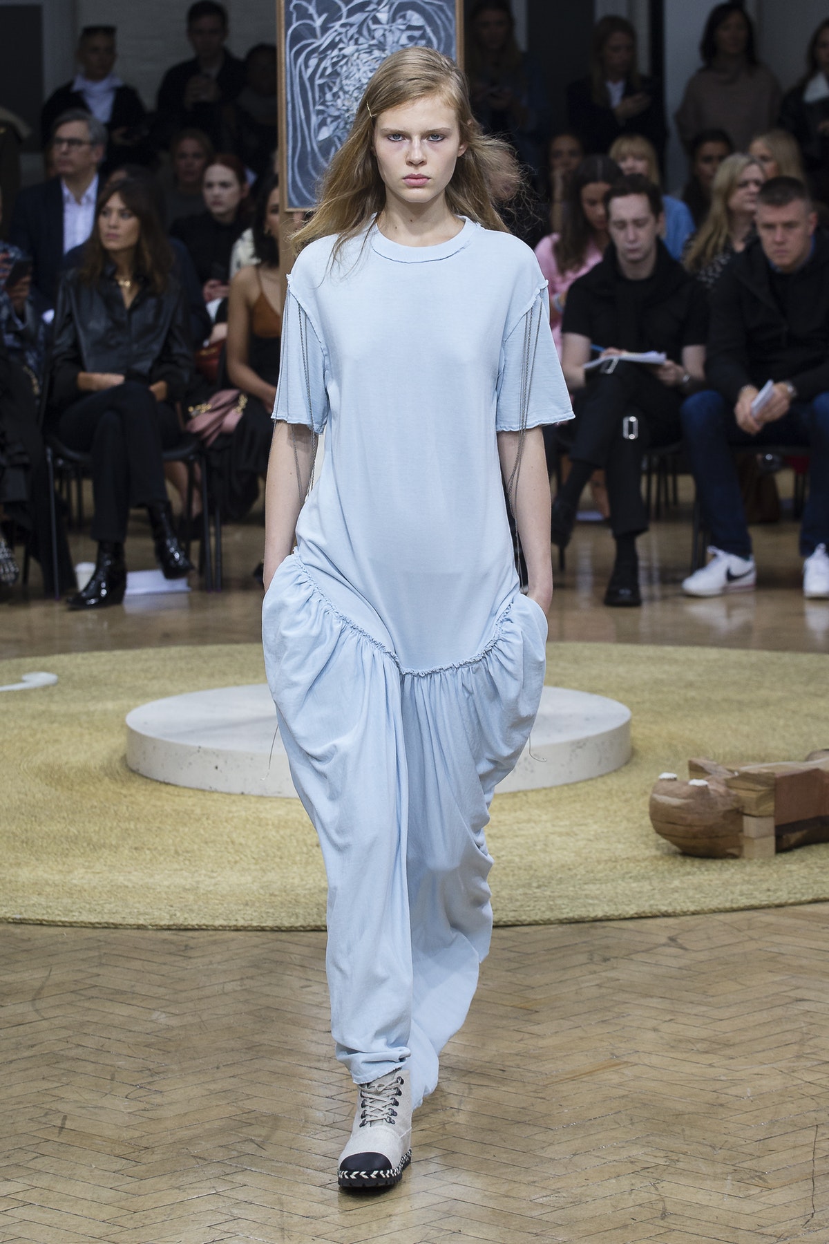 j_w_anderson_look_24_ready_to_wear_spring_2018