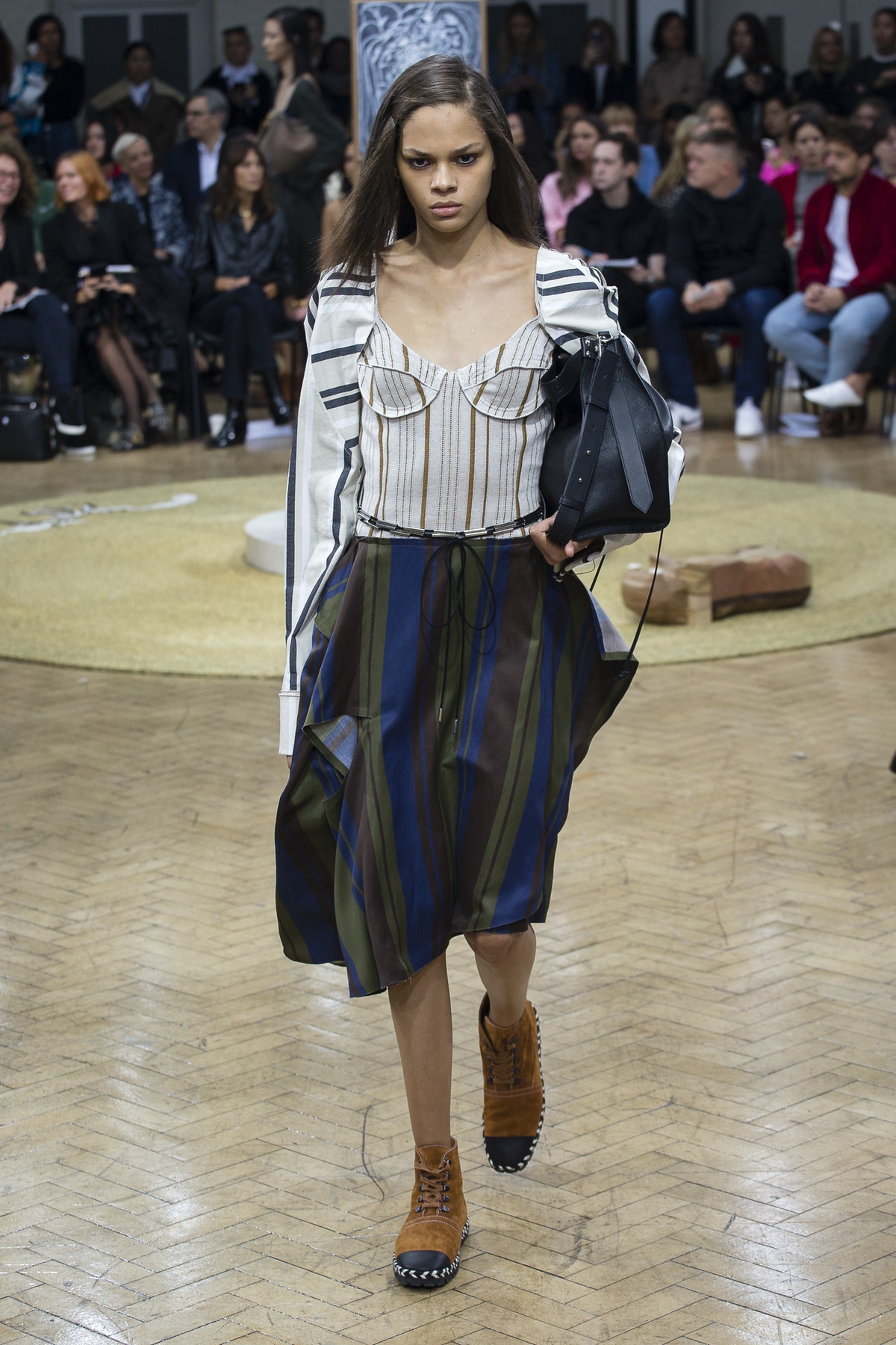 j_w_anderson_look_9_ready_to_wear_spring_2018