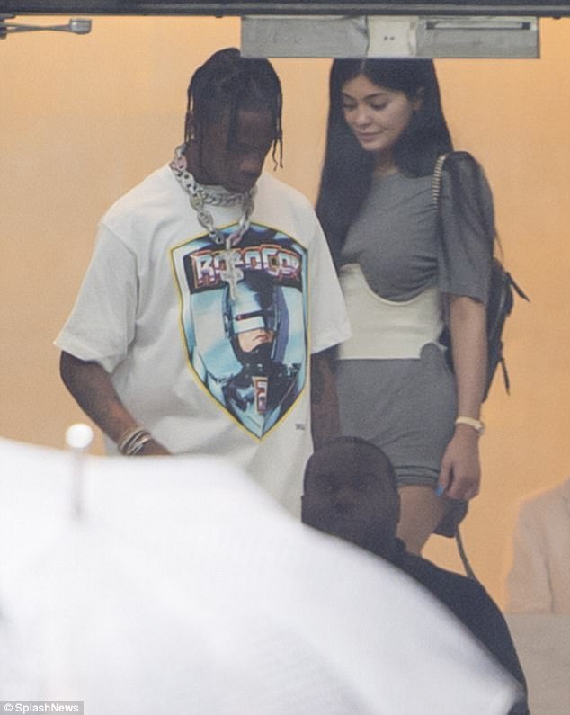 KYLIE-JENNER-EMBARAZADA-MIEDO-4