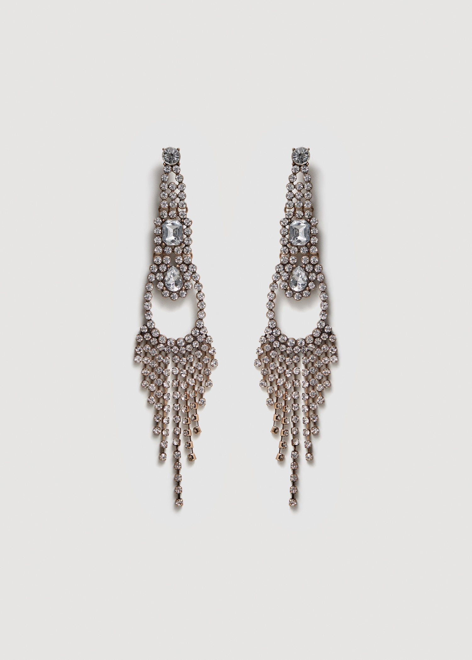 Musas-historicas-disfraz-halloween-aretes-mango