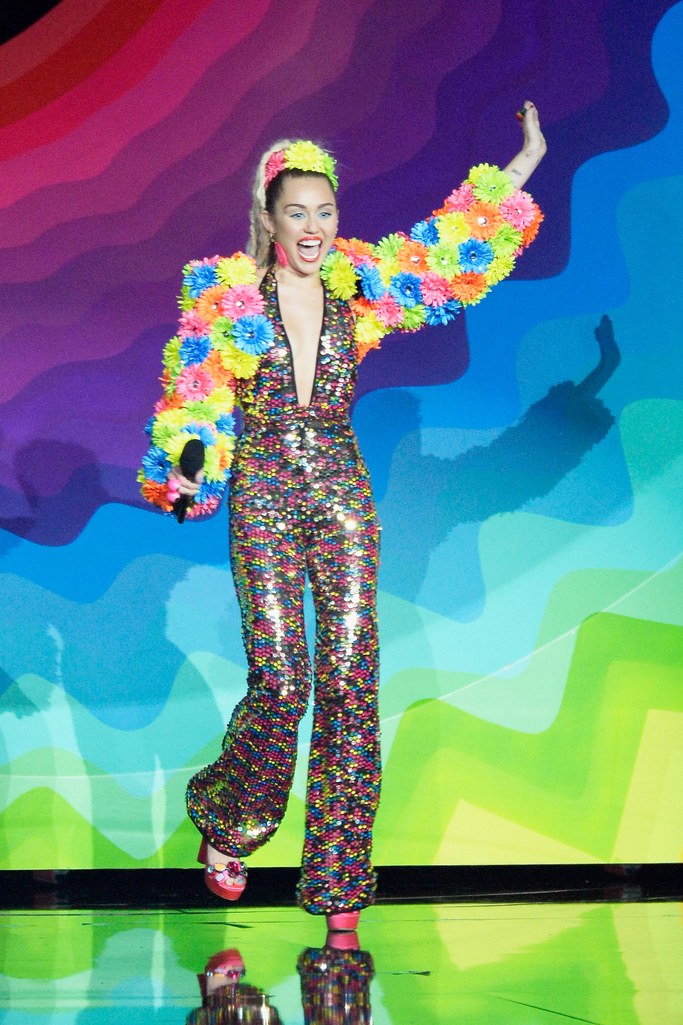 Los mejores looks de Miley Cyrus