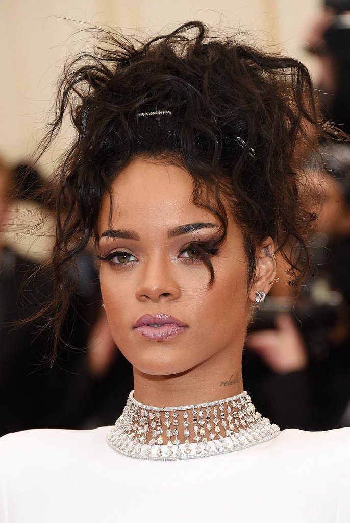 Rihanna: Un Messy Bun de diez inspirado en estos looks de las celebridades