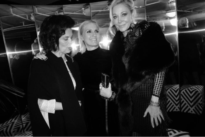 Naomi Campbell rinde tributo a Azzedine Alaïa durante los Fashion Awards 2017