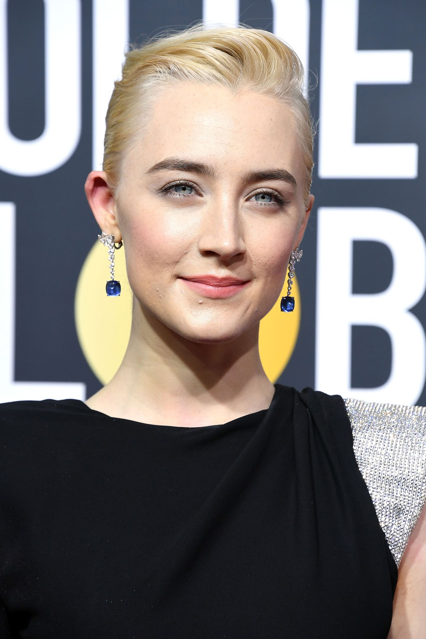 Saoirse Ronan: Nude & Bold Lips: El Beauty Look de los Golden Globes 2018