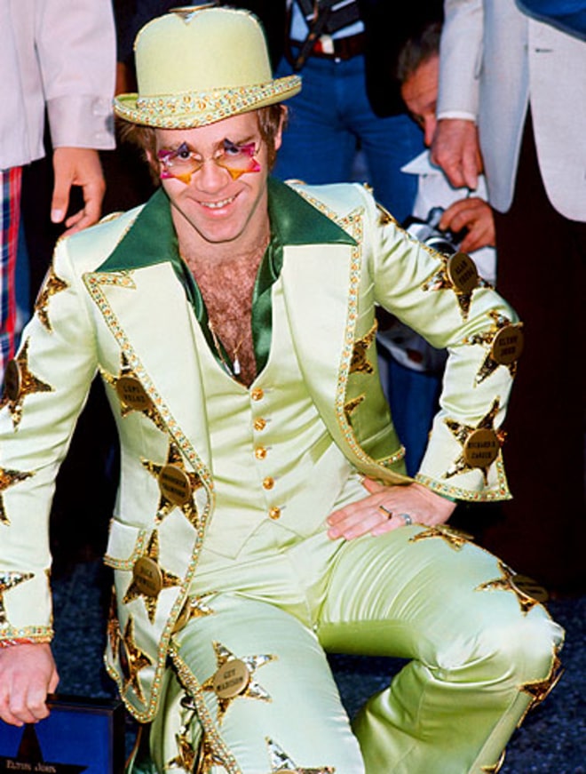 Elton John como ícono de la música y de la moda