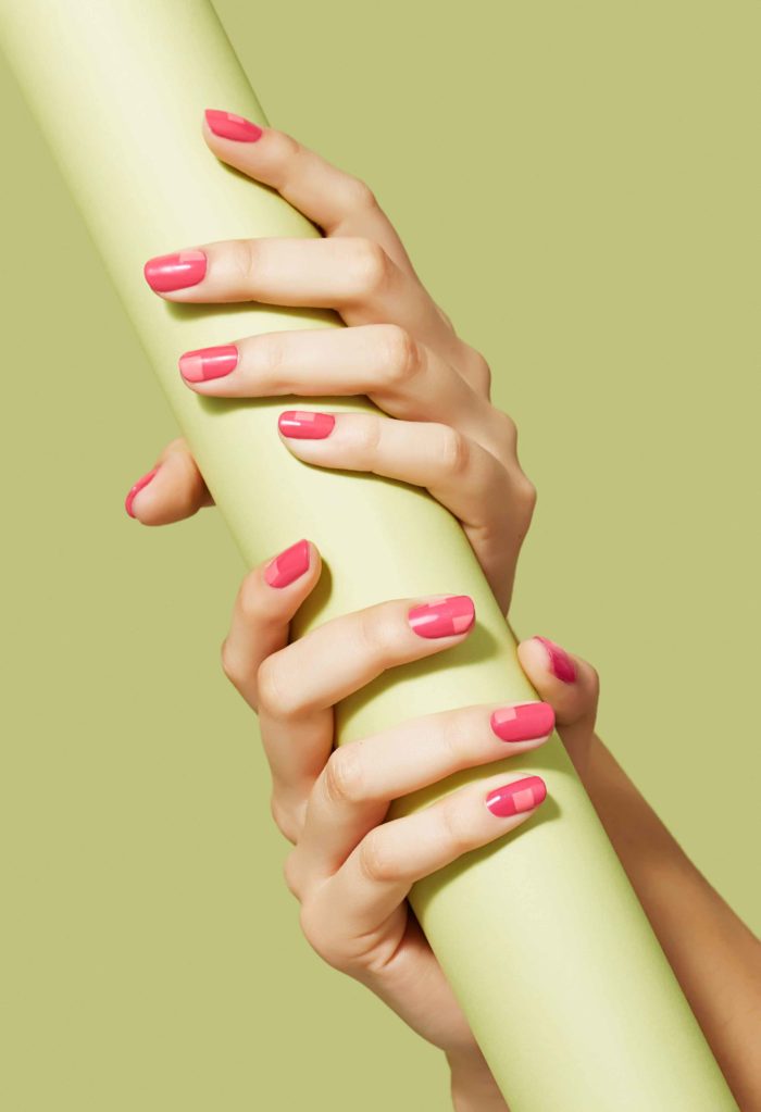 grazia-exclusive-madeline-poole-mani-pedi-espectacular-4