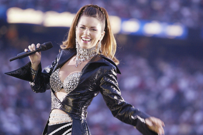 halftime-shows-del-super-bowl-espectaculares-incluyendo-michael-jackson-shania-twain-no-doubt-sting-2003