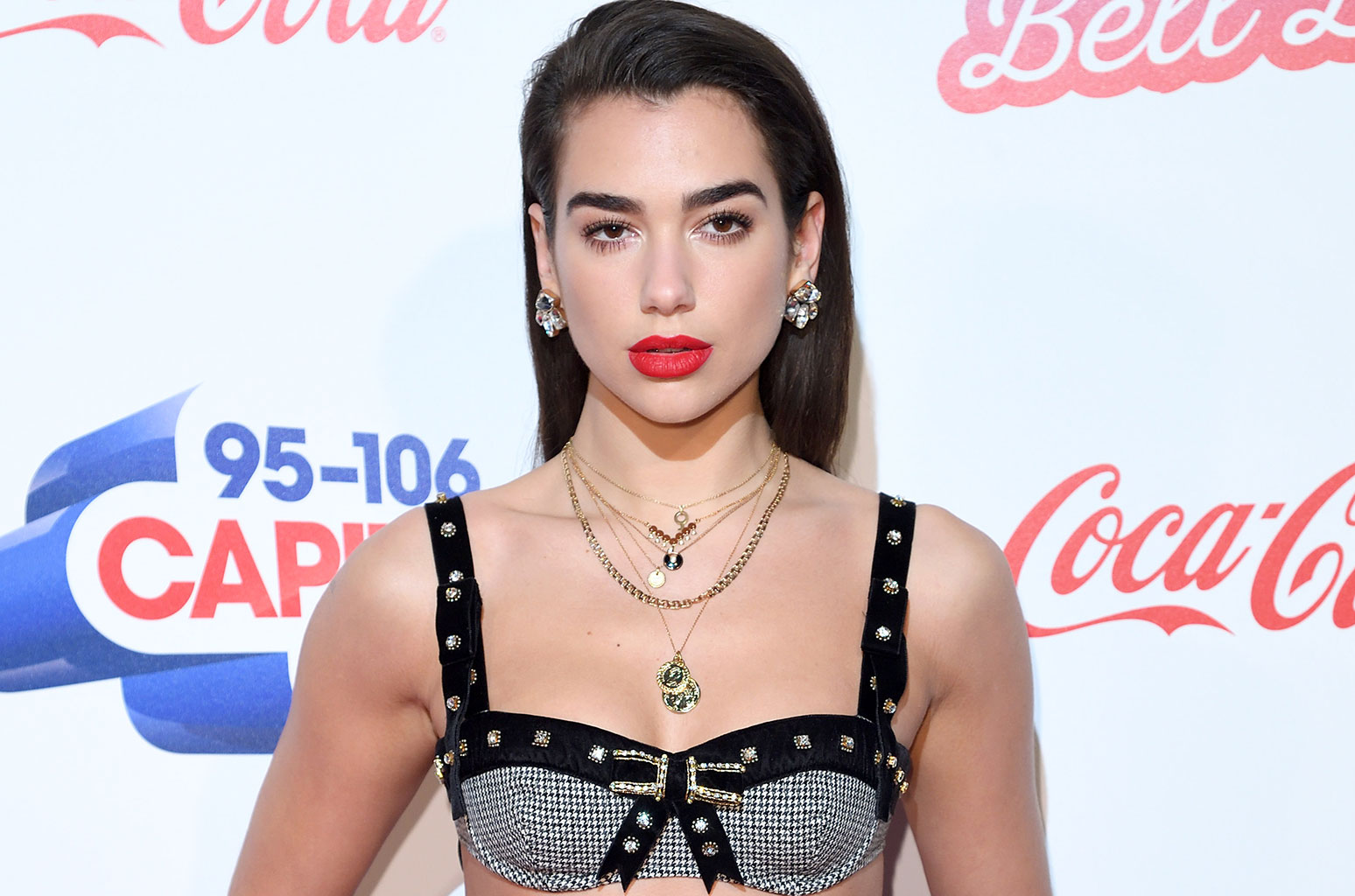 dua-lipa-cover-los-artic-monkeys-te-va-a-encantar-destacada