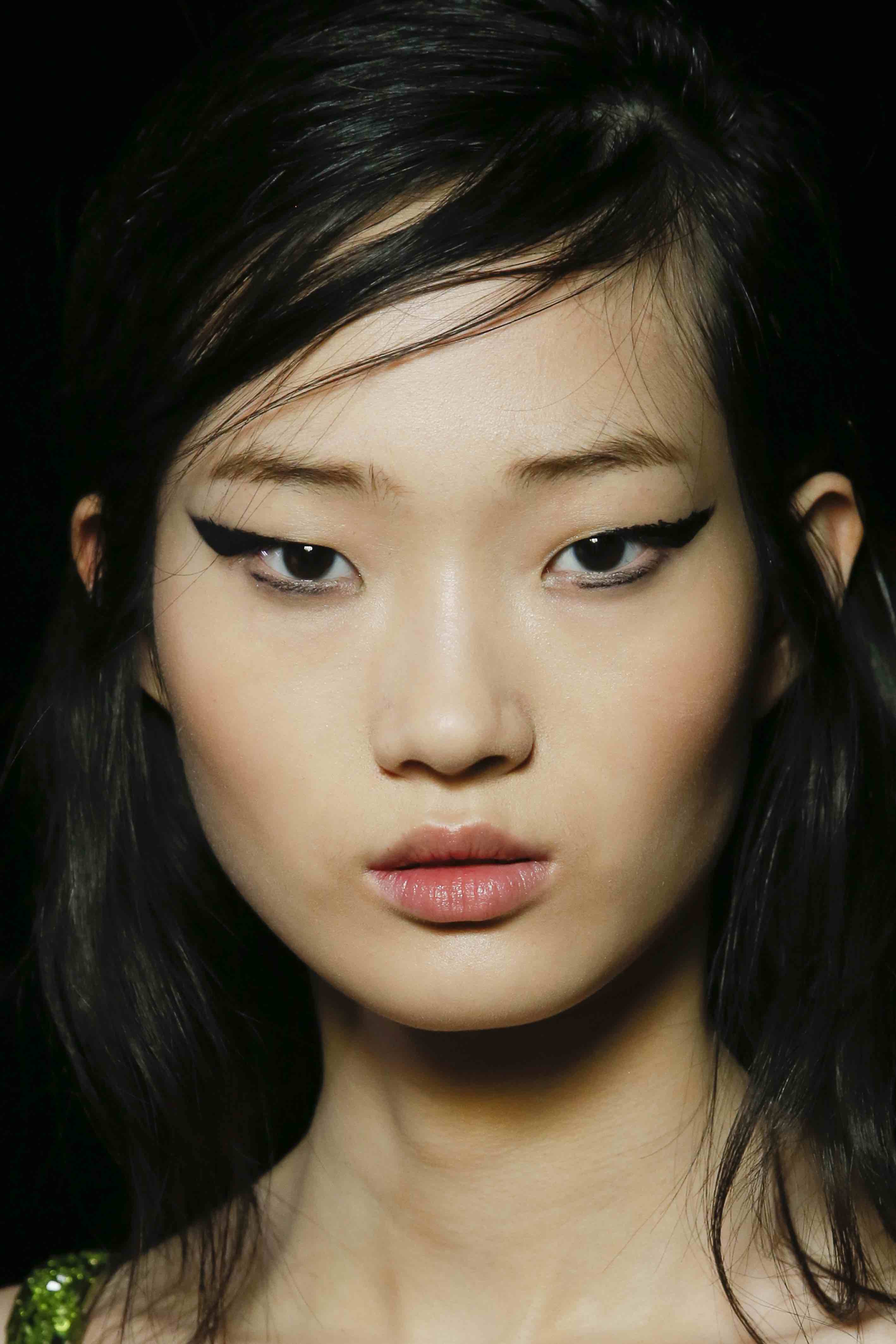 los-mejores-looks-de-belleza-las-pasarelas-otono-invierno-2018-kenzo