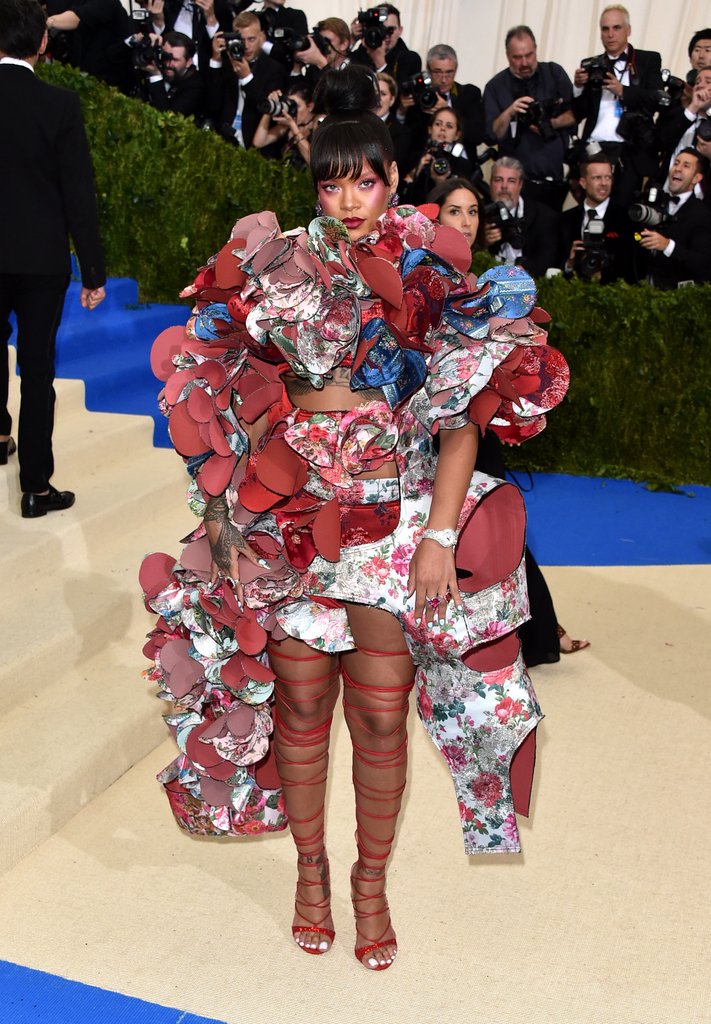 Los momentos más chic de Rihanna en la alfombra roja