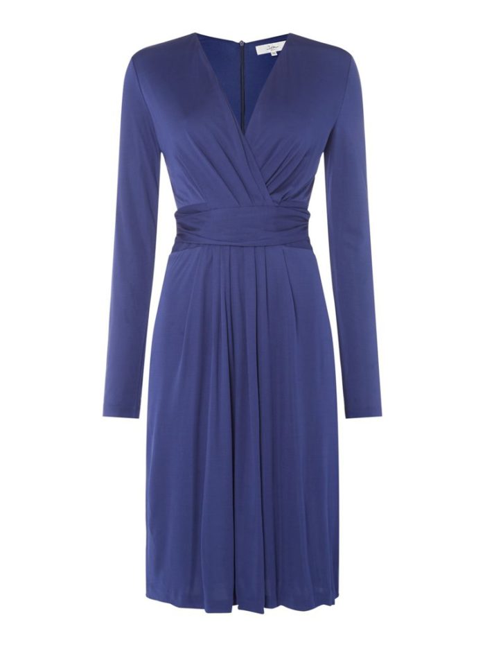 ahora-puedes-encontrar-de-nuevo-el-iconico-vestido-de-compromiso-de-kate-middleton-issa-kate-dress-2