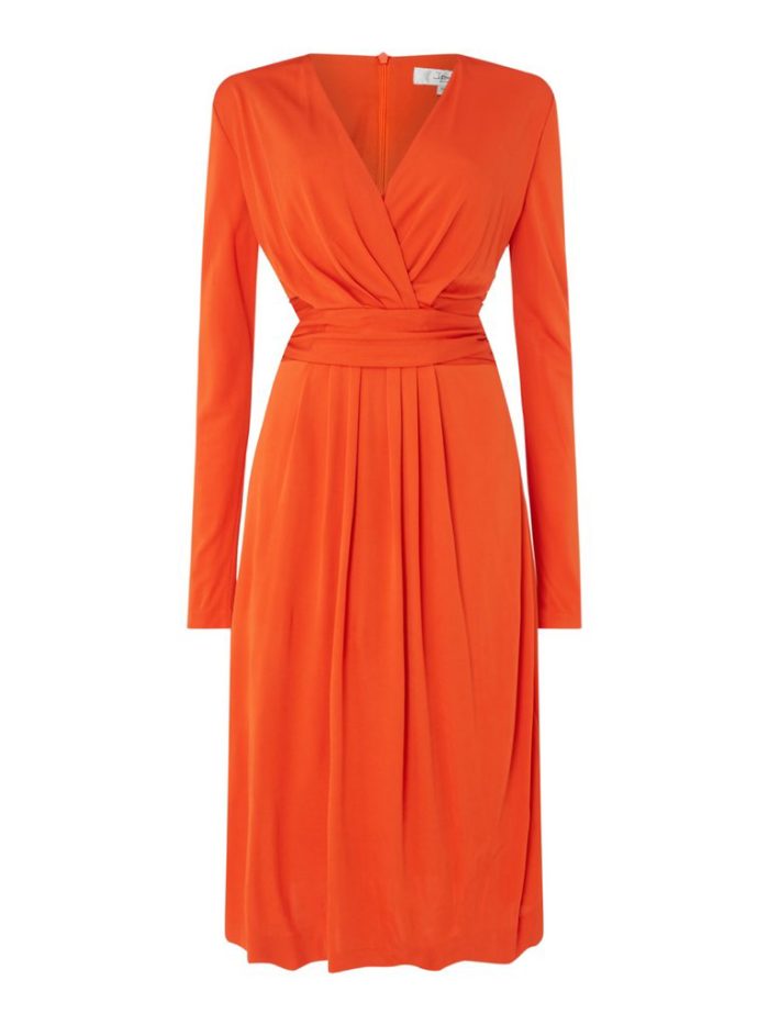 ahora-puedes-encontrar-de-nuevo-el-iconico-vestido-de-compromiso-de-kate-middleton-issa-kate-dress-3