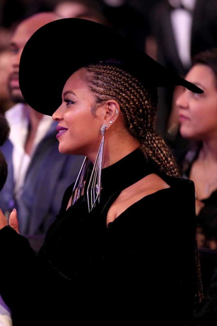 las-tendencias-belleza-cool-vimos-en-la-temporada-de-premios-beyonce