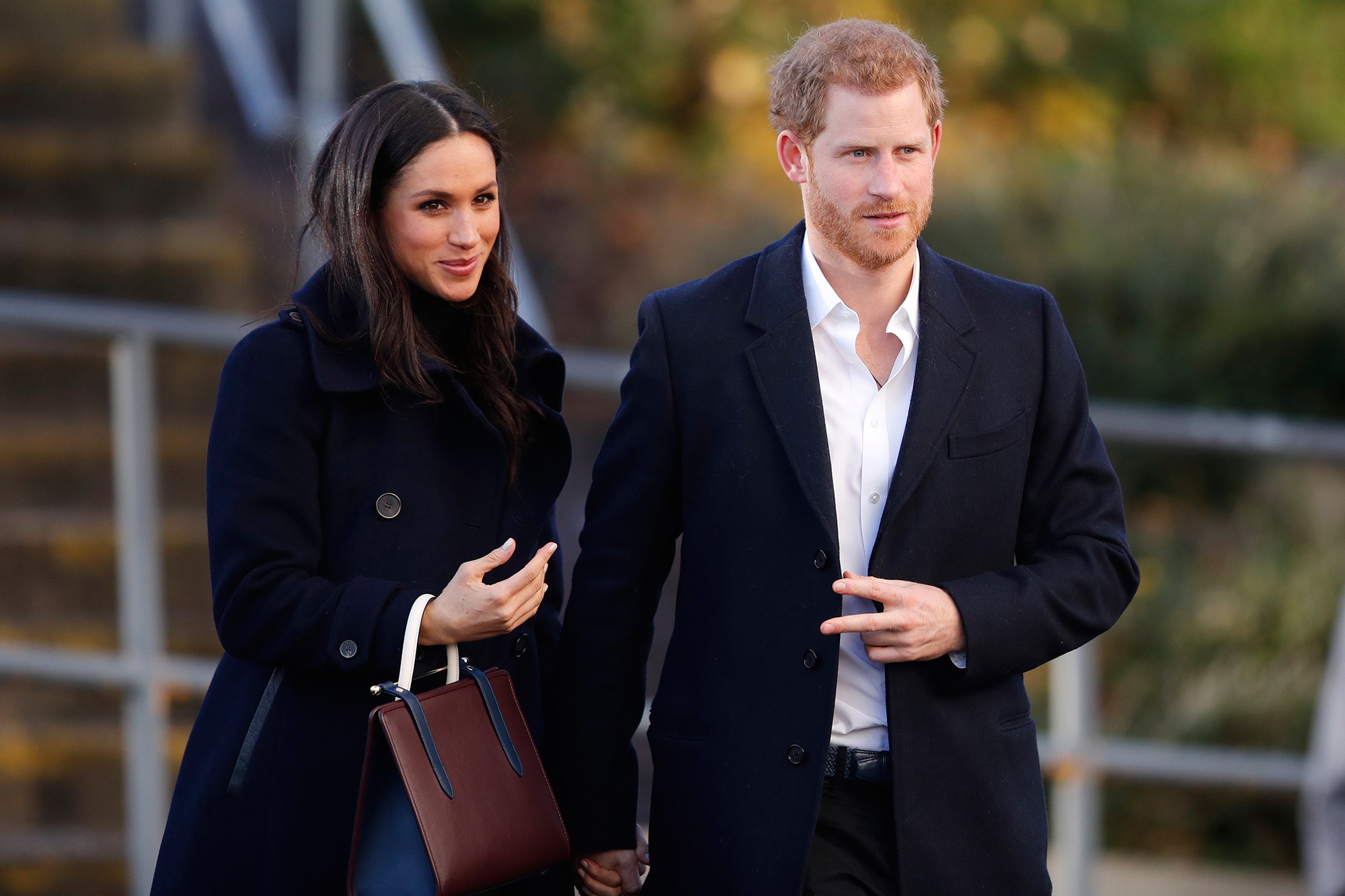 estos-ninos-desfilan-por-windsor-y-hacen-su-propia-version-de-la-boda-real-destacada